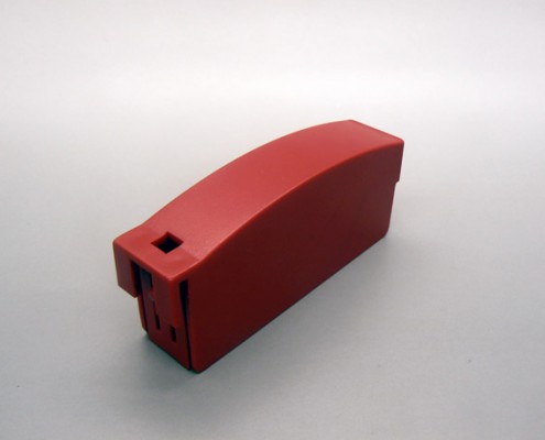 [:en]Red plastic component [:fr]Composant plastique rouge